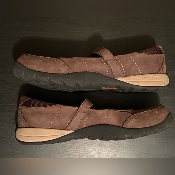 Cabela’s MaryJane Brown Leather Shoes - Picture 14 of 15